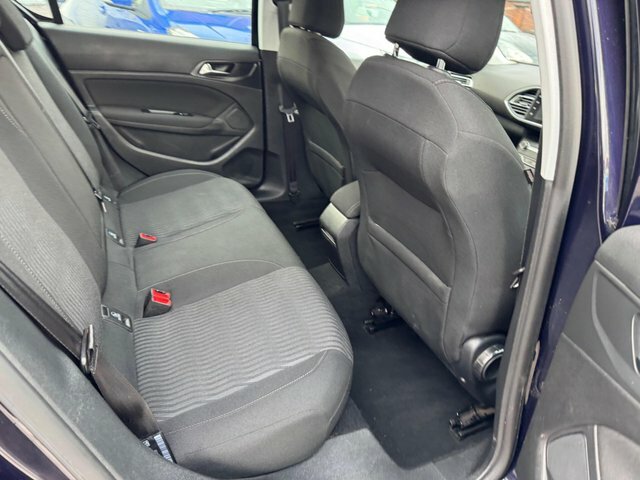 Peugeot 308 Active Red #21