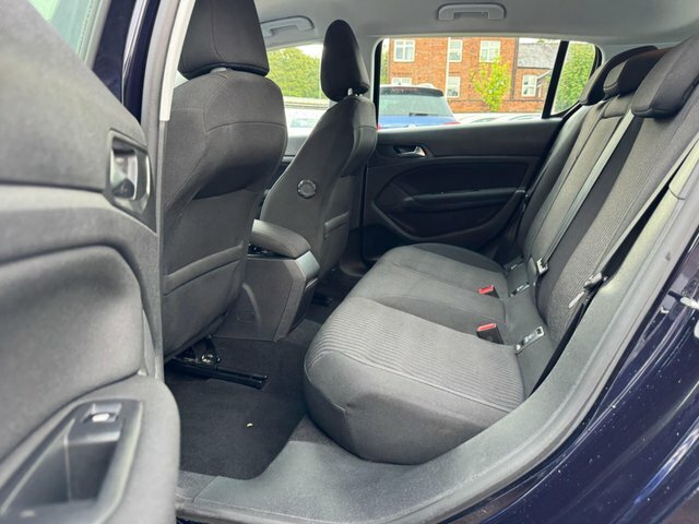 Peugeot 308 Active Red #16