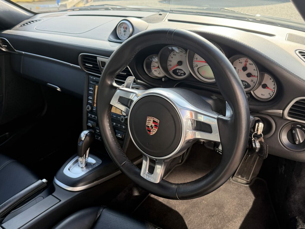 Porsche 911 Carrera S Black #2