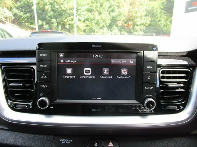 Kia Stonic Mixx Isg White #23