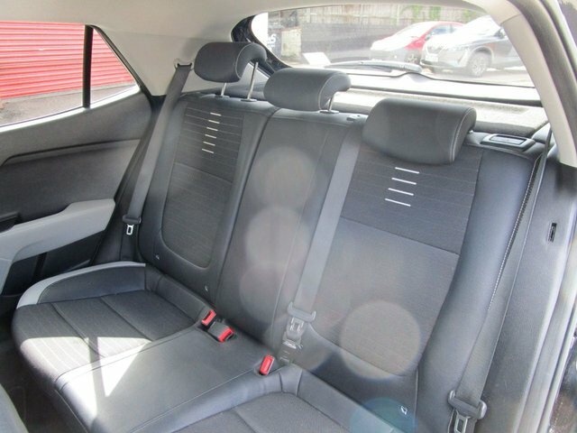 Kia Stonic Mixx Isg White #12