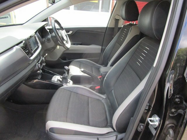 Kia Stonic Mixx Isg White #13