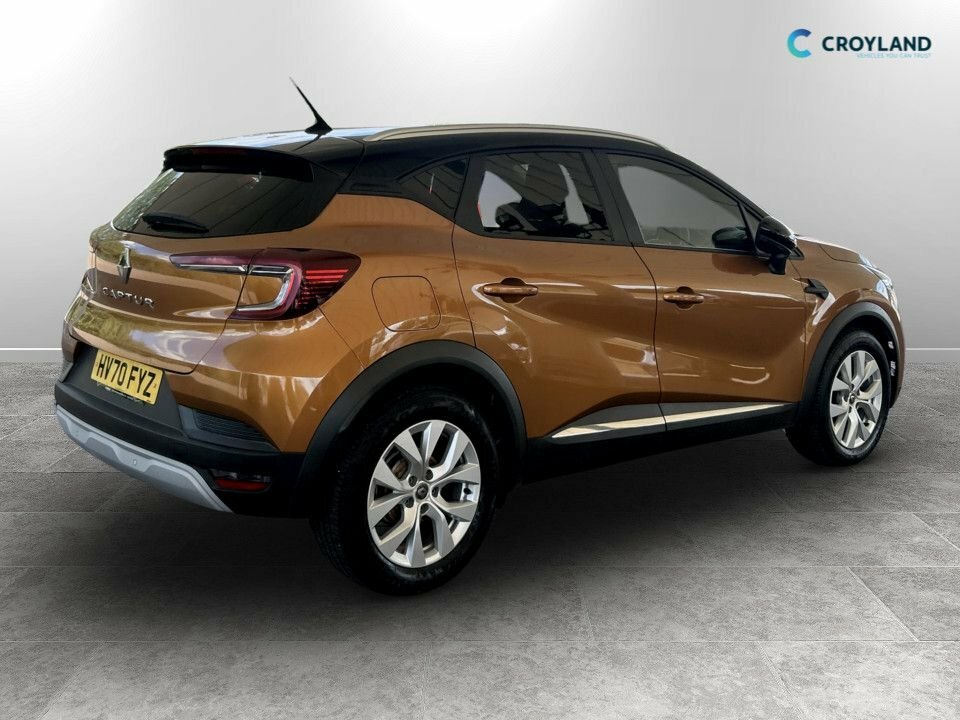 Renault Captur 1L Iconic HV70FYZ Orange #3