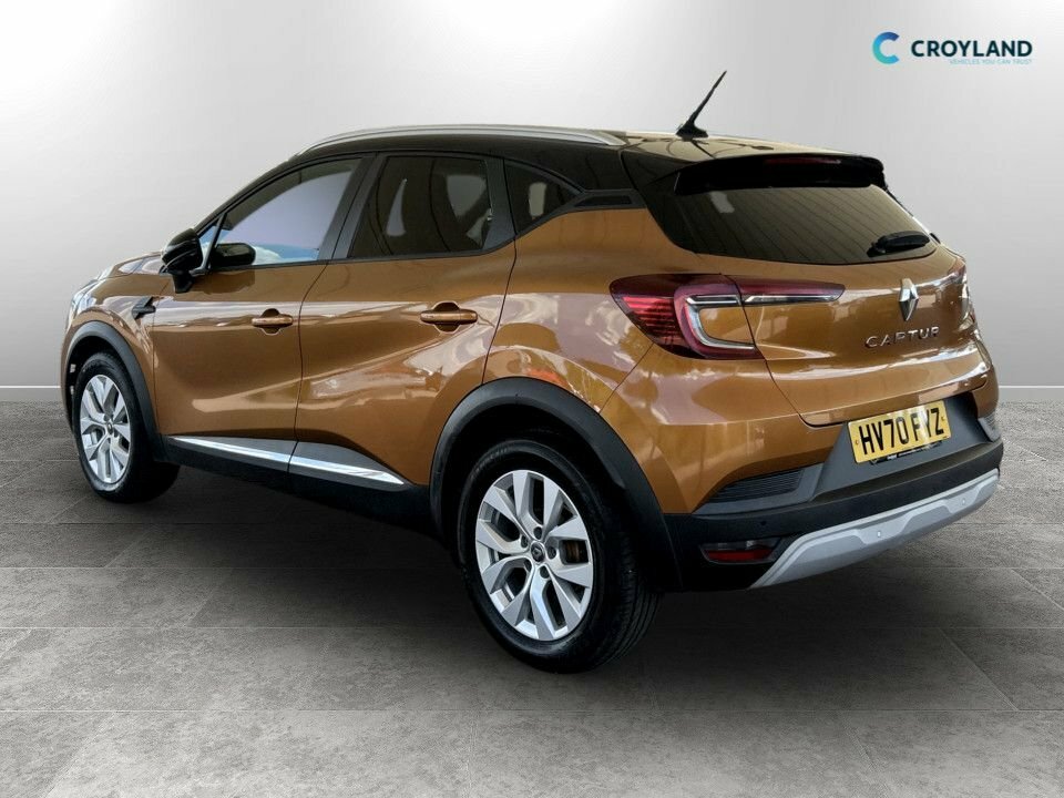 Renault Captur 1L Iconic HV70FYZ Orange #5