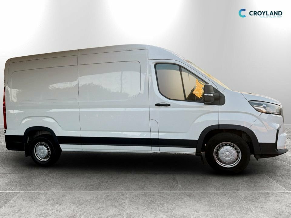 Maxus Deliver 9 Mpv YG23RPX White #2