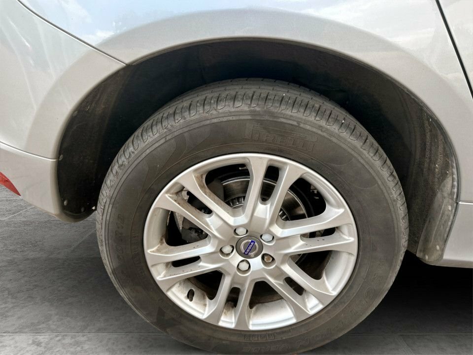 Volvo XC60 2L Se Lux Nav Silver #4