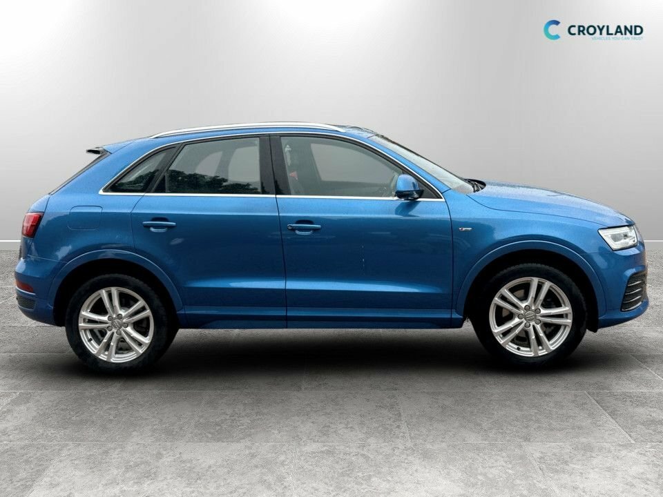 Audi Q3 1.4L S Line YS66UBR Blue #2