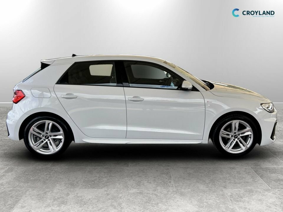 Audi A1 Petrol RV22VSY White #2