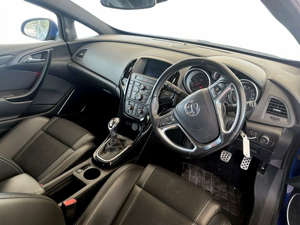 Vauxhall Astra GTC 2L Vxr Blue #5