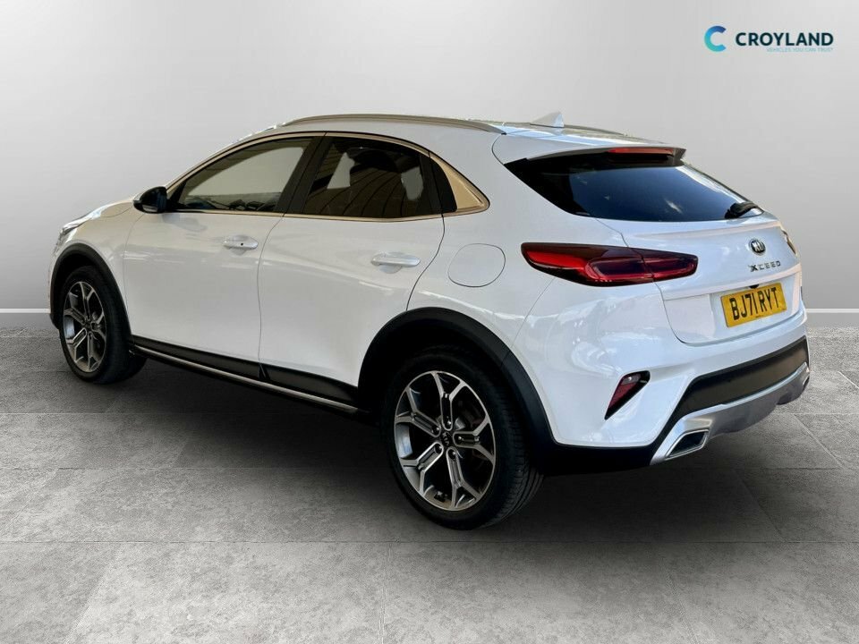 Kia Xceed 1L 3 White #3