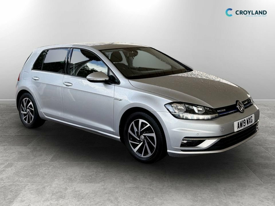 Volkswagen Golf 1L Match AW19WXG Silver