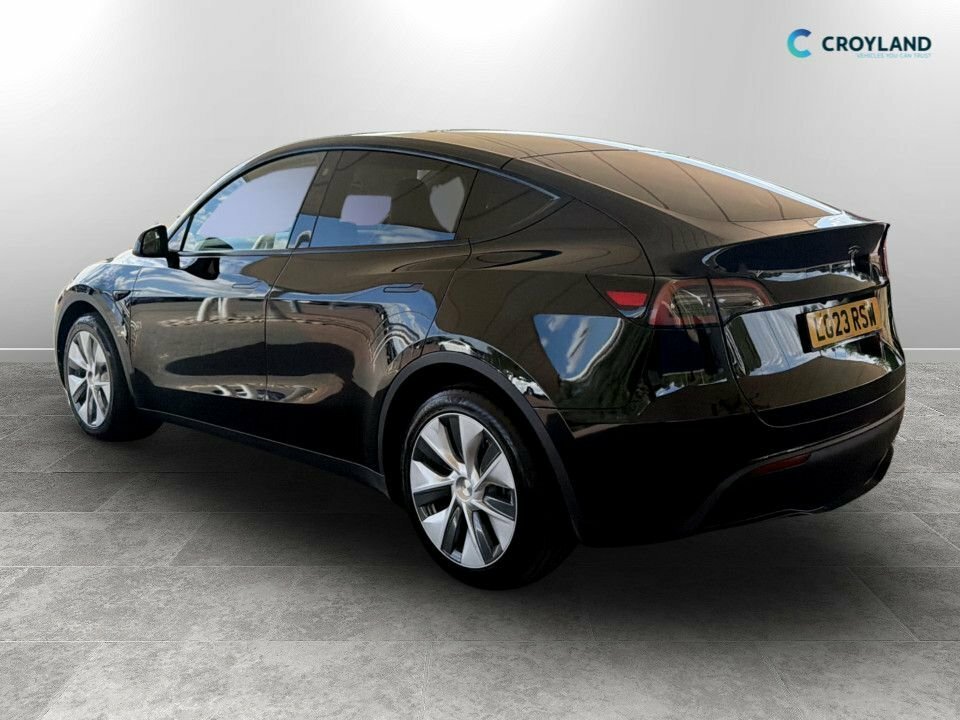 Tesla Model Y Suv LG23RSW Black #5