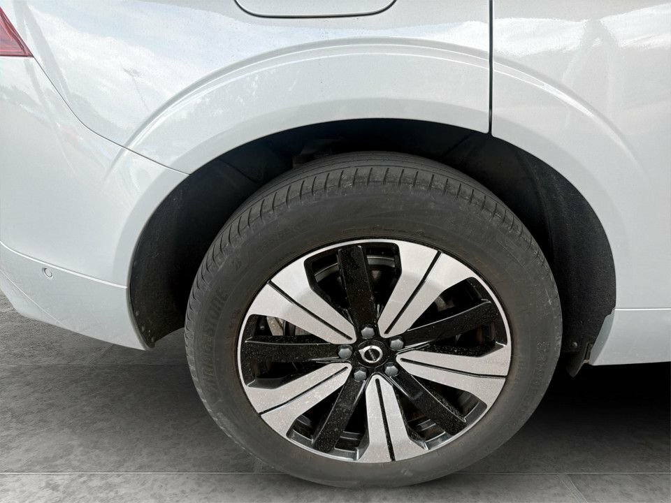 Volvo XC60 2L Plus Silver #4