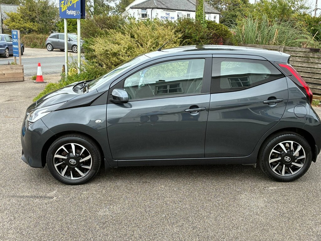 Toyota Aygo Hatchback #2