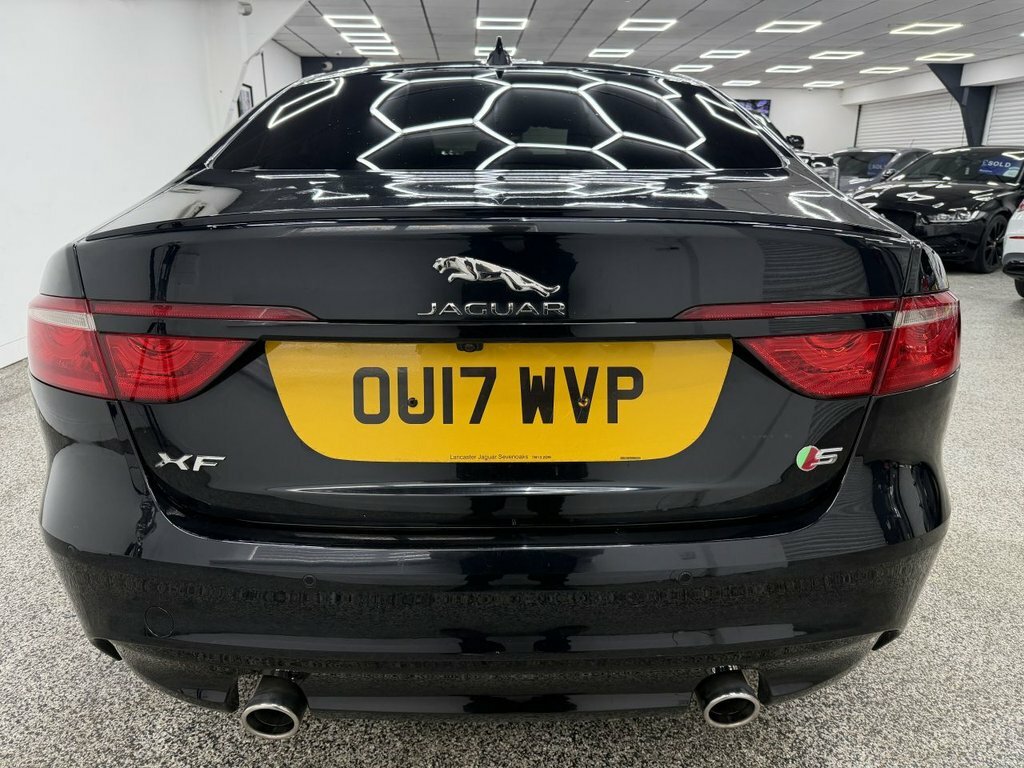 Jaguar XF 3L S OU17WVP Black #4