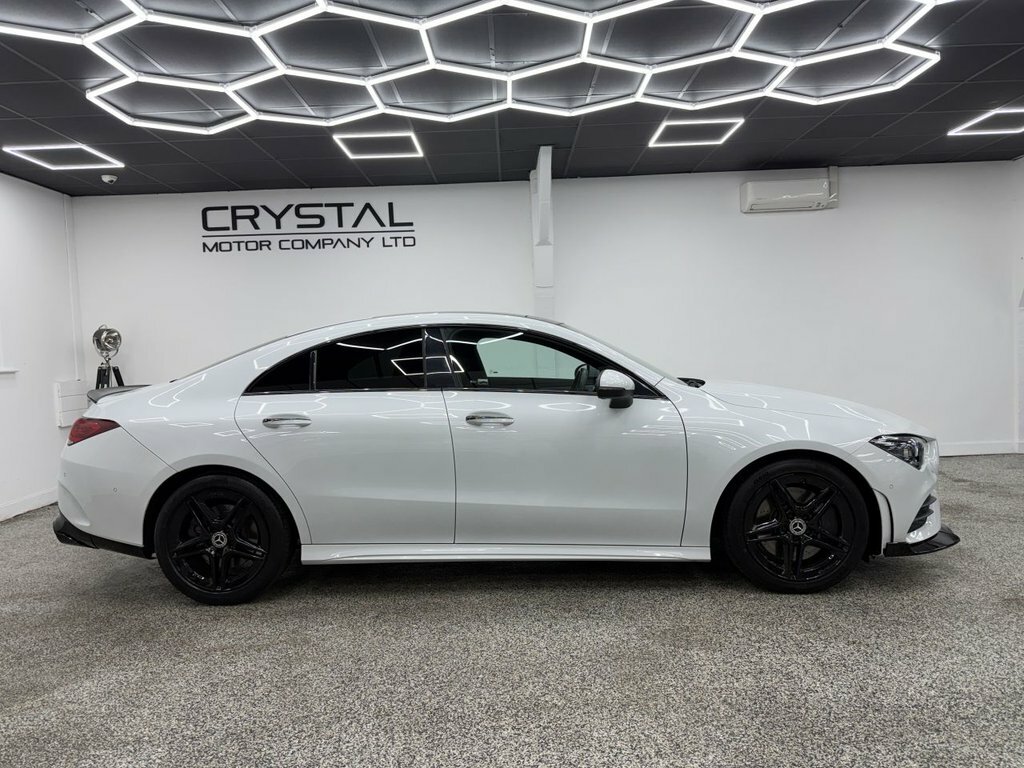 Mercedes-Benz CLA Class 2L Amg Line OY22UVX White #2