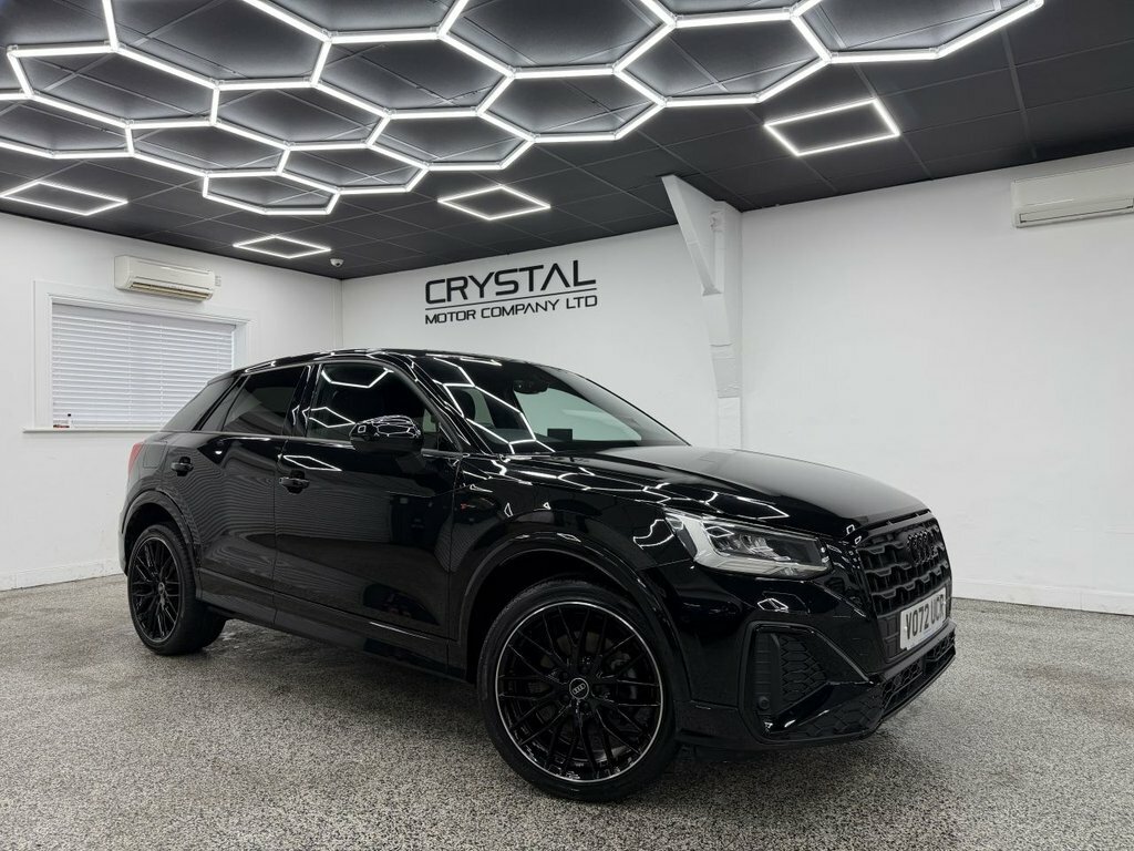 Audi Q2 1.5L Black Edition VO72UCR Black