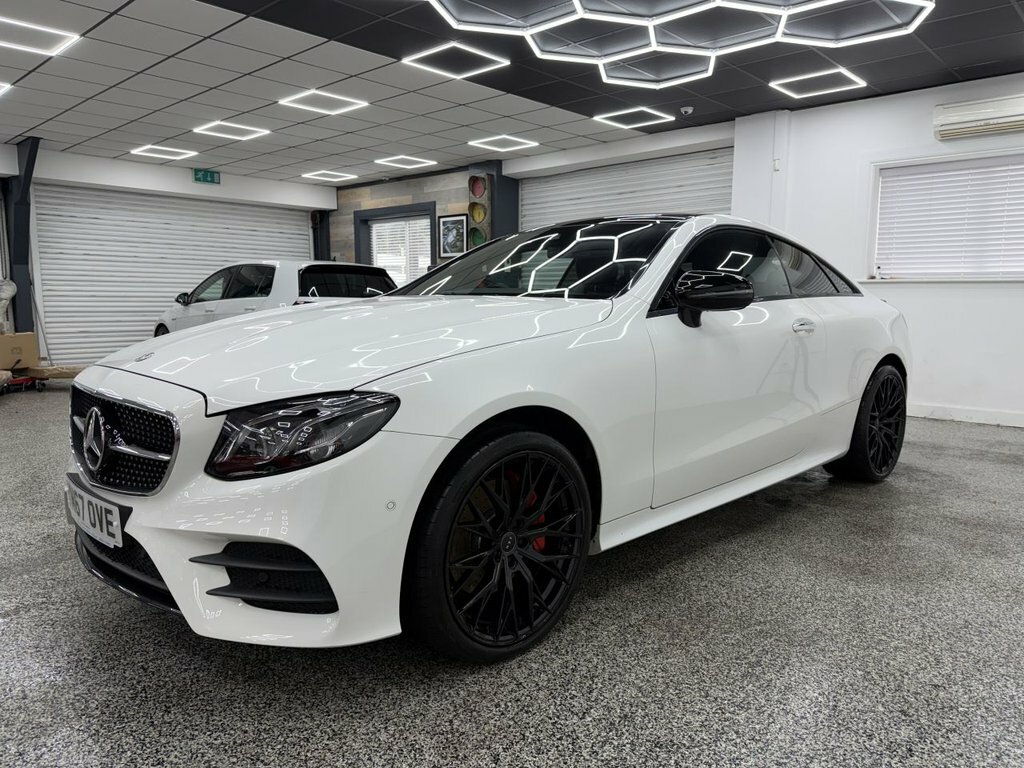 Mercedes-Benz E Class 2L Amg Line White #6