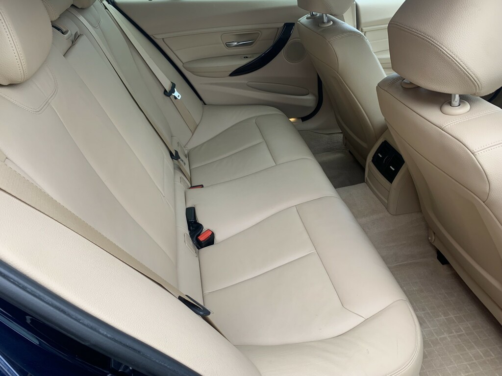 BMW 3 Series 2.0 320D Luxury Touring Blue #4