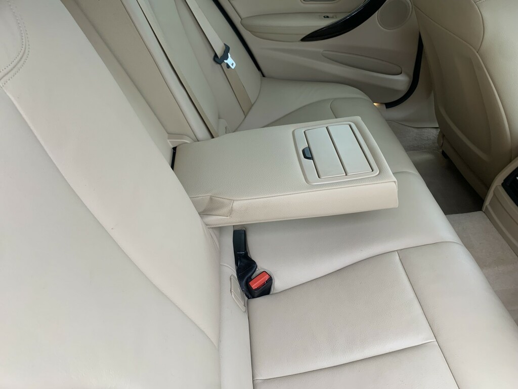 BMW 3 Series 2.0 320D Luxury Touring Blue #5