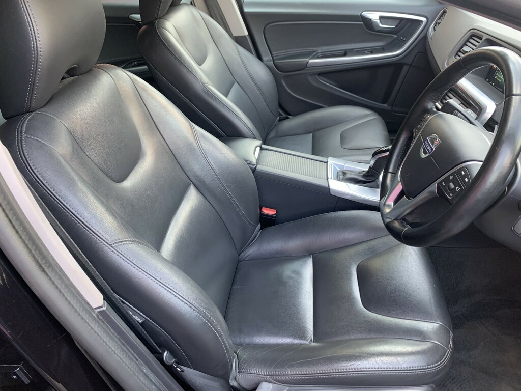 Volvo S60 2.0 Se Lux Nav D3 Black #3