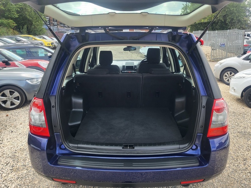 Land Rover Freelander Td4 E S Blue #23