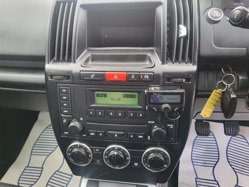 Land Rover Freelander Td4 E S Blue #4