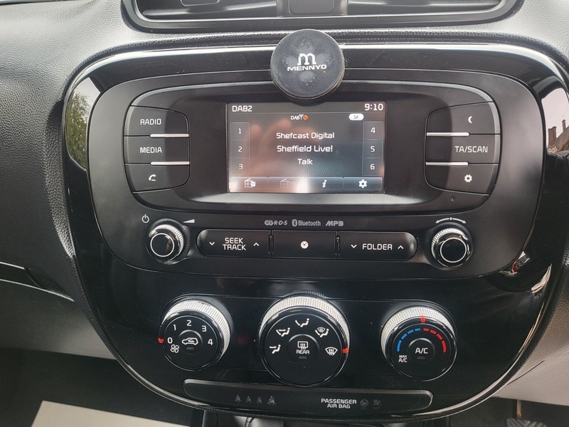 Kia Soul Crdi Connect Red #4