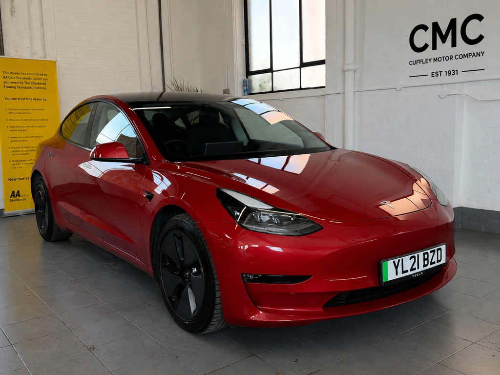 Tesla Model 3 Dual Motor Long Range Saloon 4 YL21BZD
