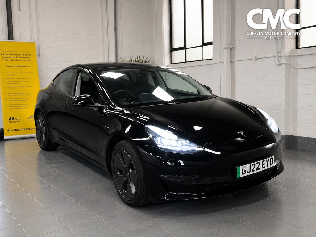 Tesla Model 3 Dual Motor Long Range Saloon 4 