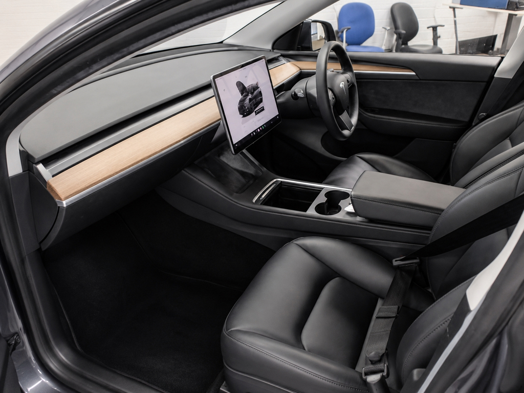 Tesla Model 3 Dual Motor Long Range Saloon 4 GJ22EYD  #4
