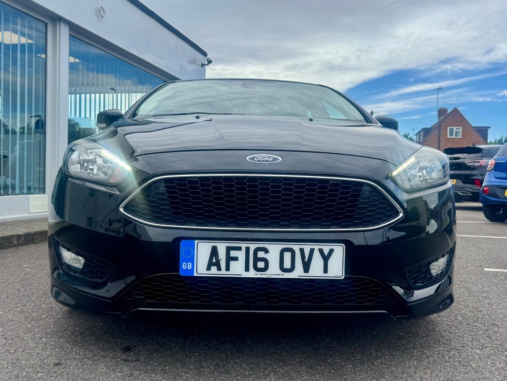Ford Focus 1.0 Ecoboost 125 Zetec S AF16OVY Black #2