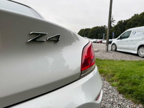 BMW Z4 2L Null White #31