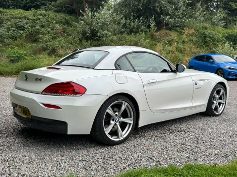BMW Z4 2.0 Z4 Sdrive White #3