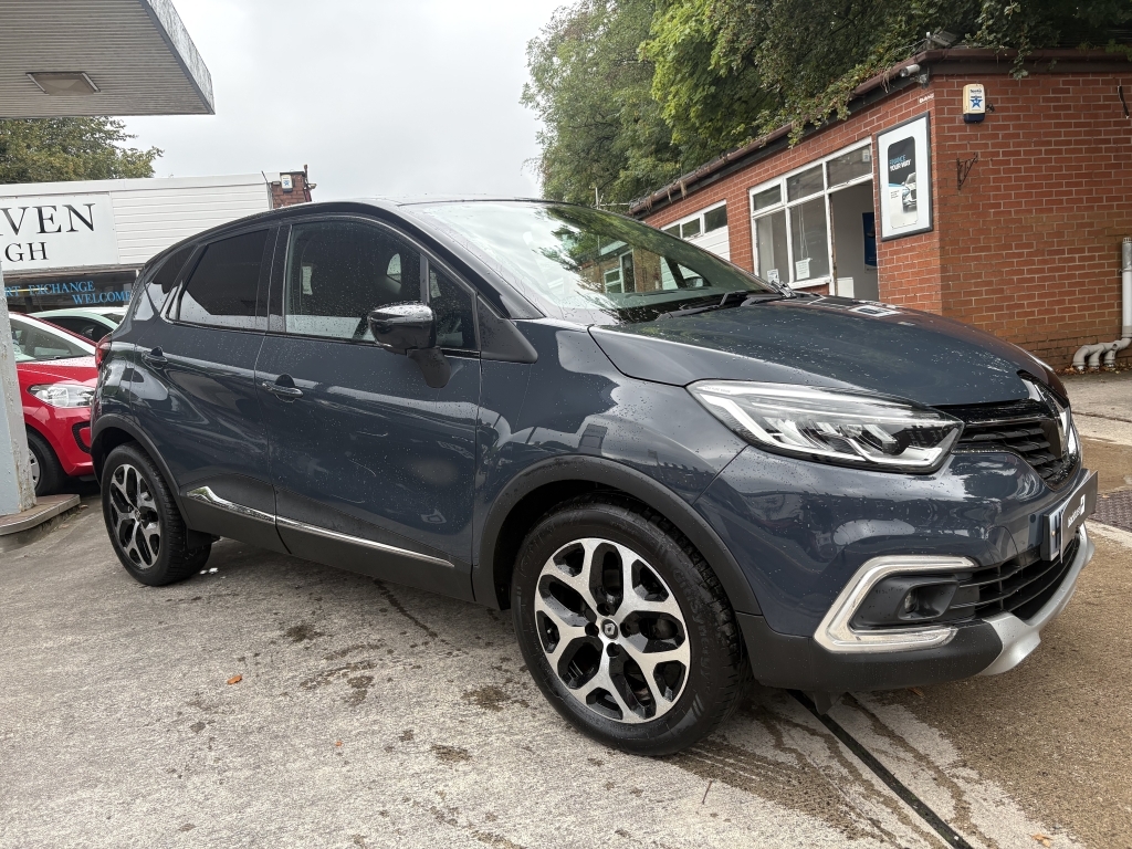 Renault Captur 1.5 Dynamique S Black #2