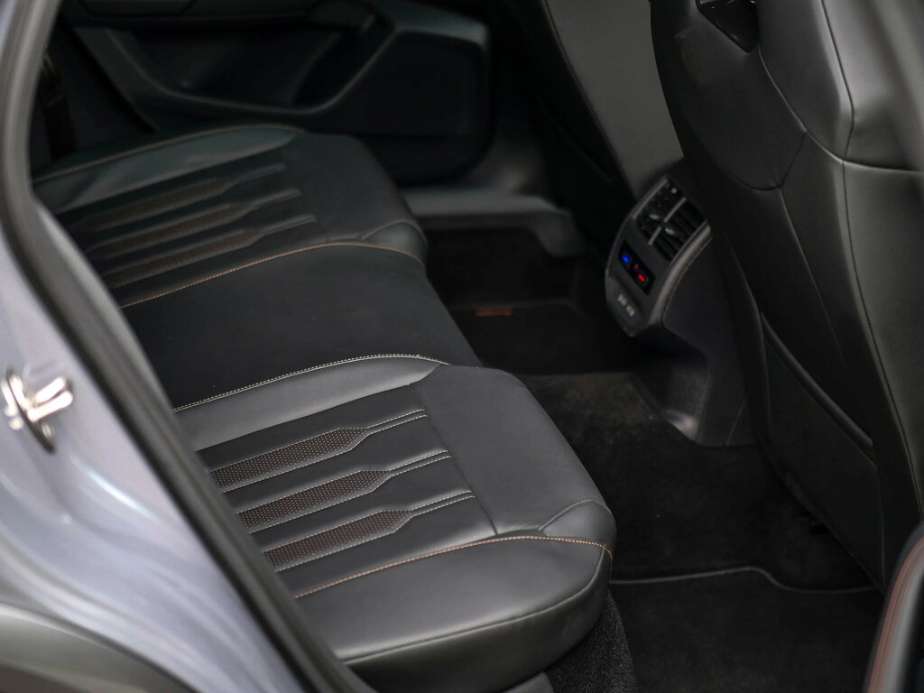 Cupra Formentor V2 White #37