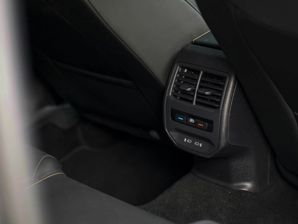 Cupra Formentor V2 White #36