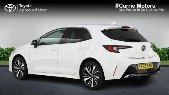 Toyota Corolla Design 1.8 Hb FP25SZR White #4