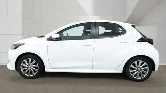 Toyota Yaris Icon WK72MRV White #6