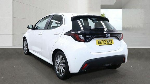 Toyota Yaris Icon WK72MRV White #3