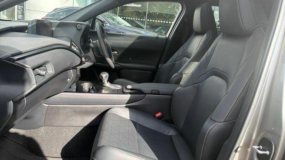 Lexus UX Takumi Silver #6