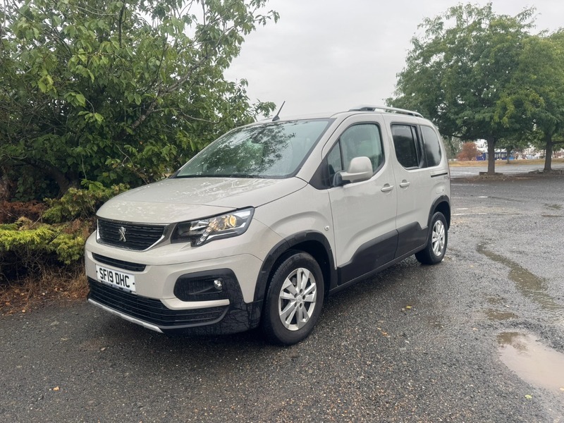 Peugeot Rifter 1.5 Bluehdi Allure Standard Beige