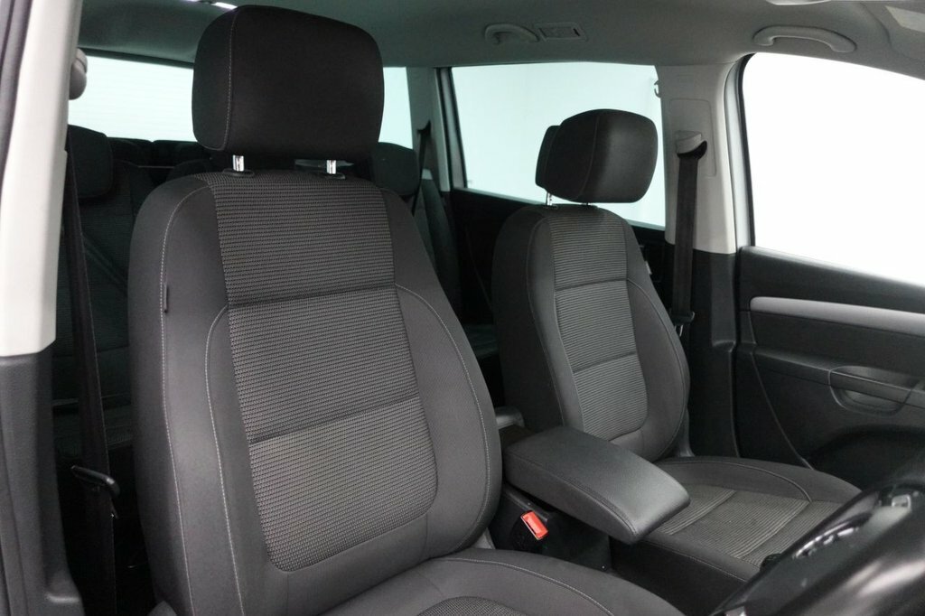 Volkswagen Sharan 1.4L Se Nav Silver #2