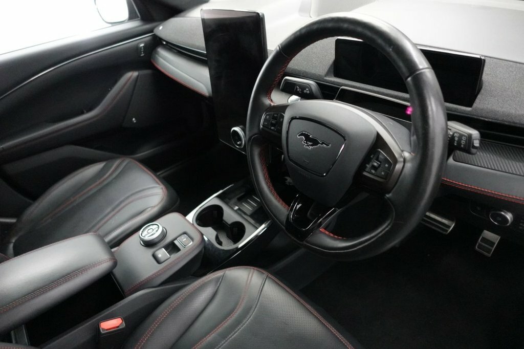Ford Mustang Mach-E Suv YV21KHX Black #3