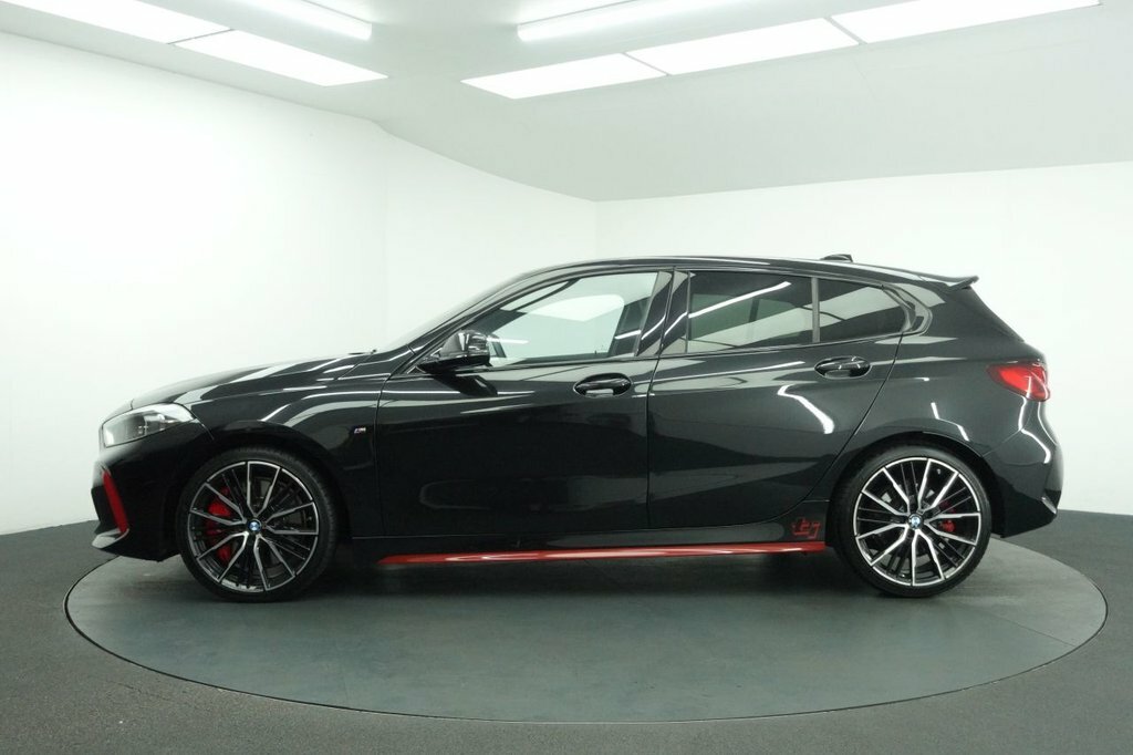 BMW 1 Series Hatchback BMZ7876 Black #6