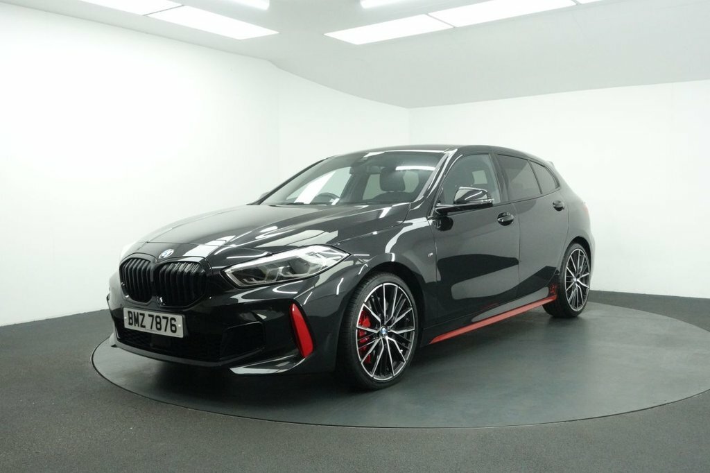 BMW 1 Series Hatchback BMZ7876 Black #5