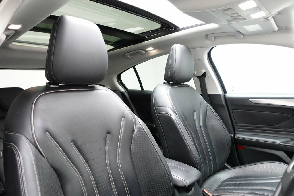Ford Focus 1.5L Active X Vignale EK70NMA Black #3