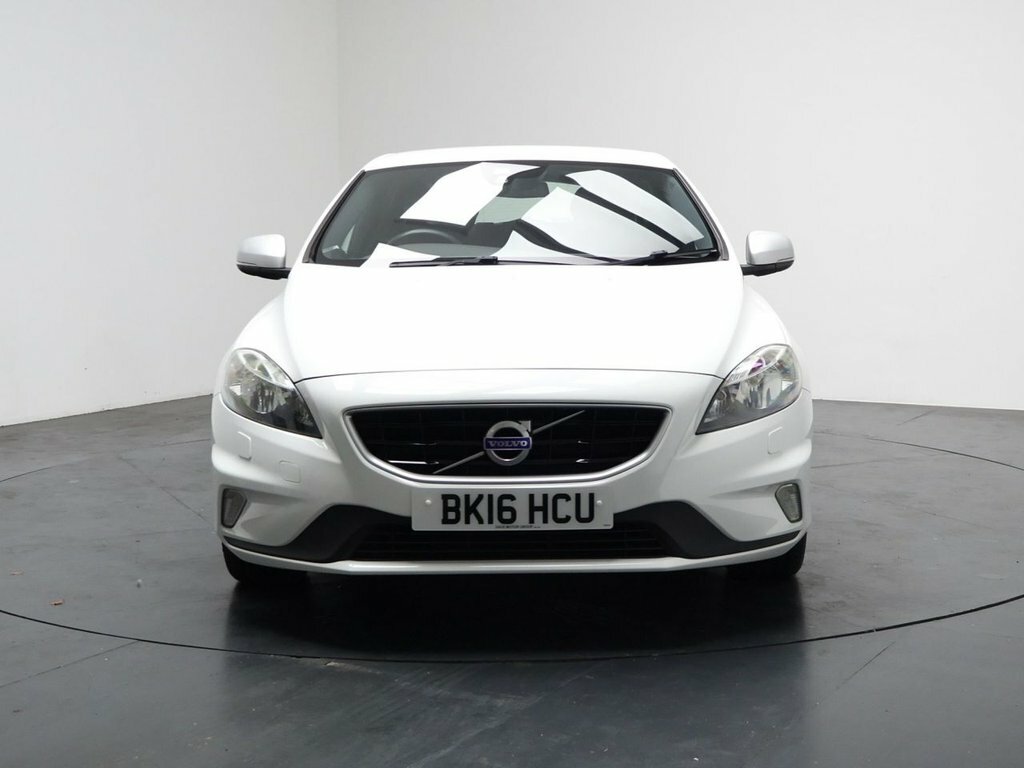 Volvo V40 2L R-design BK16HCU White #4