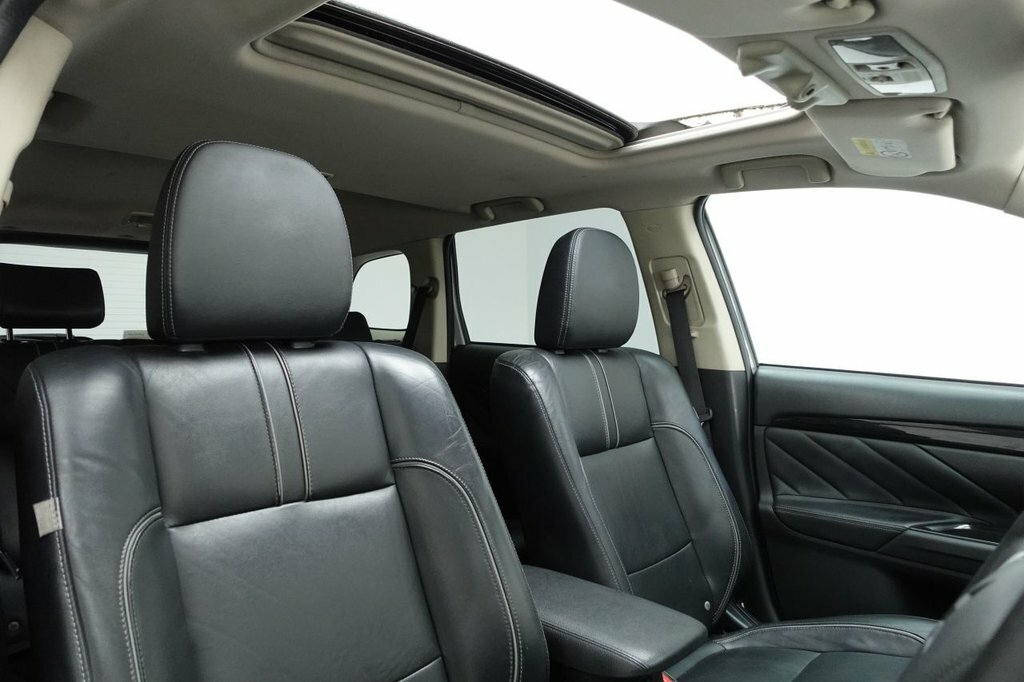 Mitsubishi Outlander 2L Gx4hs NK16FLG White #3