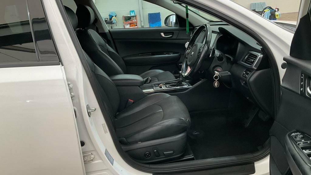 Kia Optima 1.7L 3 White #2
